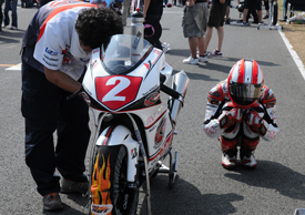 がんばれ、全ての勇者たち！ ロードレース写真展 in 東京・汐留